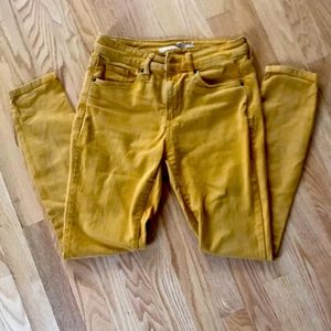 Universal Threads Mustard Yellow Skinny Jeans, size 2